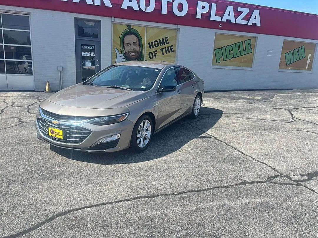 Gray 2022 Chevrolet Malibu 4dr Sdn LT for sale in Saint Charles, MO