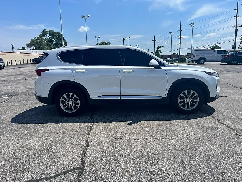2019 Hyundai Santa Fe 4d SUV AWD SE 2.4L for sale in St. Louis, MO