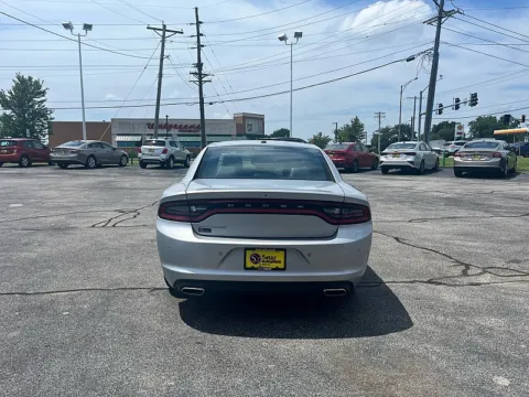 More photos of 2019 Dodge Charger 4d Sedan RWD SXT at 5 Star Auto Plaza - St. Louis, MO
