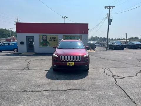 Another view of 2017 Jeep Cherokee 4d SUV FWD Latitude I4 for sale in St. Louis, MO at 5 Star Auto Plaza - St. Louis