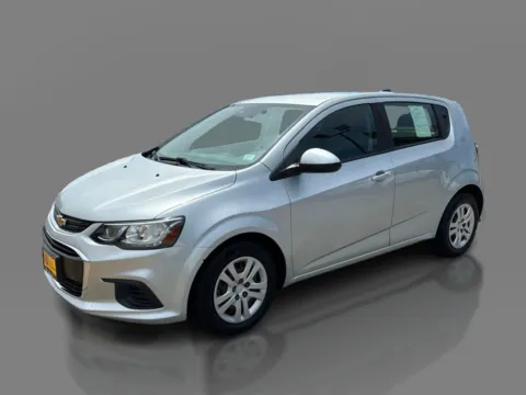 Silver 2020 Chevrolet Sonic 4d Hatchback LT w/1FL for sale in St. Louis, MO