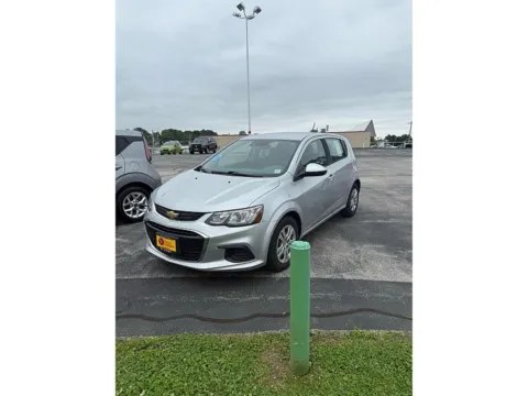 Silver 2020 Chevrolet Sonic 4d Hatchback LT w/1FL for sale in St. Louis, MO