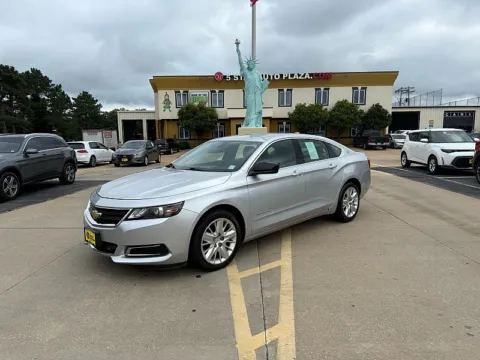 Silver 2016 Chevrolet Impala 4d Sedan Fleet for sale in St. Louis, MO