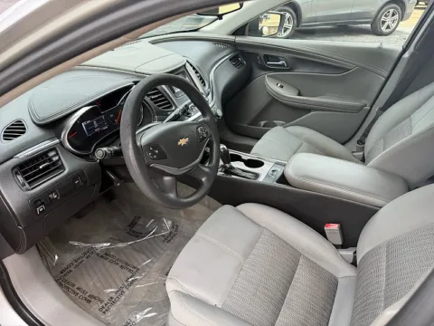 More photos of 2016 Chevrolet Impala 4d Sedan Fleet at 5 Star Auto Plaza - St. Louis, MO