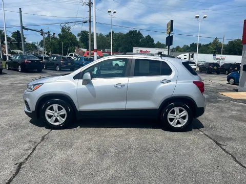 Photos of 2018 Chevrolet Trax 4d SUV FWD LT for sale in St. Louis, MO at 5 Star Auto Plaza - St. Louis