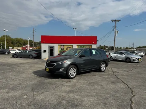 Photos of 2019 Chevrolet Equinox 4d SUV FWD LS for sale in St. Louis, MO at 5 Star Auto Plaza - St. Louis