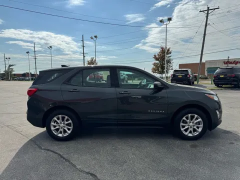 More photos of 2019 Chevrolet Equinox 4d SUV FWD LS at 5 Star Auto Plaza - St. Louis, MO