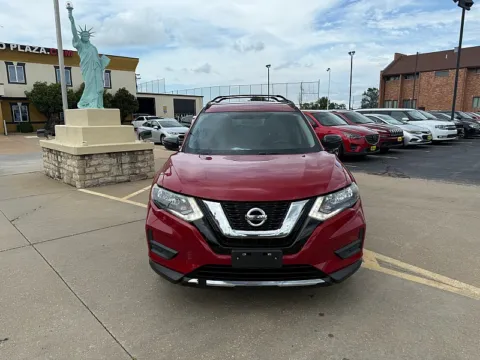 Photos of 2017 Nissan Rogue 4d SUV AWD SV for sale in St. Louis, MO at 5 Star Auto Plaza - St. Louis