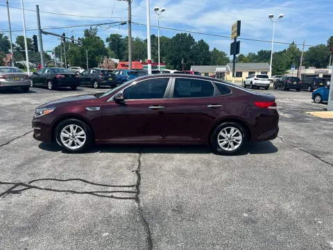 Photos of 2018 Kia Optima 4d Sedan LX for sale in St. Louis, MO at 5 Star Auto Plaza - St. Louis
