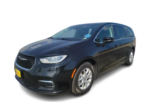 Black 2023 Chrysler Pacifica Touring L FWD for sale in St. Louis, MO