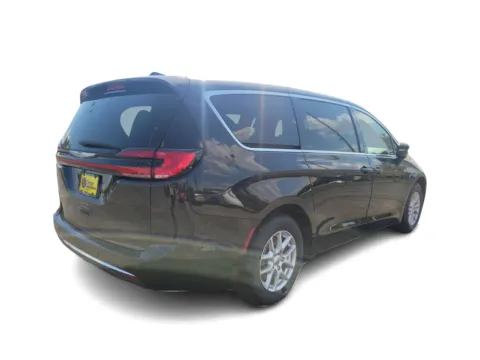 More photos of 2023 Chrysler Pacifica Touring L FWD at 5 Star Auto Plaza - St. Louis, MO