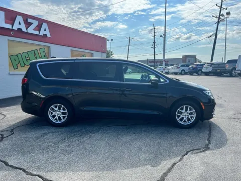 Photos of 2023 Chrysler Pacifica Touring L FWD for sale in St. Louis, MO at 5 Star Auto Plaza - St. Louis
