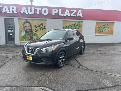 Photos of 2019 Nissan Kicks 4d SUV FWD SV for sale in St. Louis, MO at 5 Star Auto Plaza - St. Louis