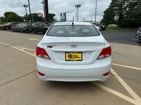 More photos of 2017 Hyundai Accent 4d Sedan SE Auto at 5 Star Auto Plaza - St. Louis, MO