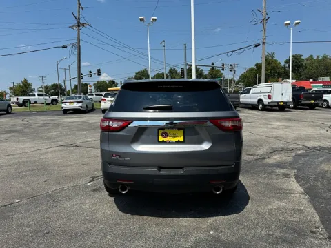 More photos of 2020 Chevrolet Traverse 4d SUV FWD LS w/1LS at 5 Star Auto Plaza - St. Louis, MO