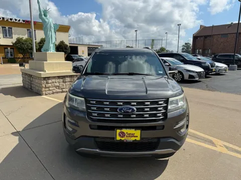 Photos of 2016 Ford Explorer 4d SUV FWD XLT Ecoboost for sale in St. Louis, MO at 5 Star Auto Plaza - St. Louis