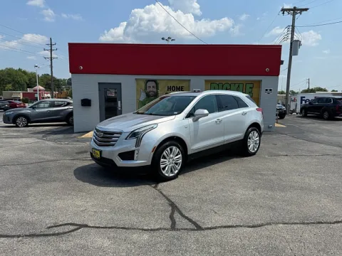 Silver 2019 Cadillac XT5 4d SUV FWD Premium Luxury for sale in St. Louis, MO