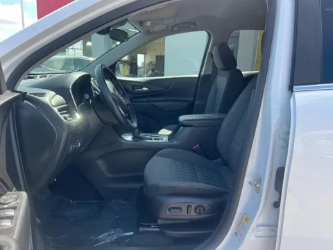 More photos of 2023 Chevrolet Equinox FWD 4dr LT w/1LT at 5 Star Auto Plaza - St. Louis, MO