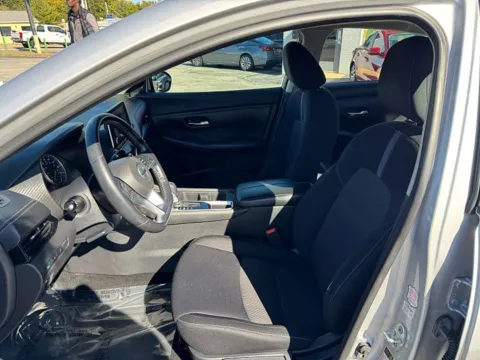 More photos of 2021 Nissan Sentra SV CVT at 5 Star Auto Plaza - St. Louis, MO