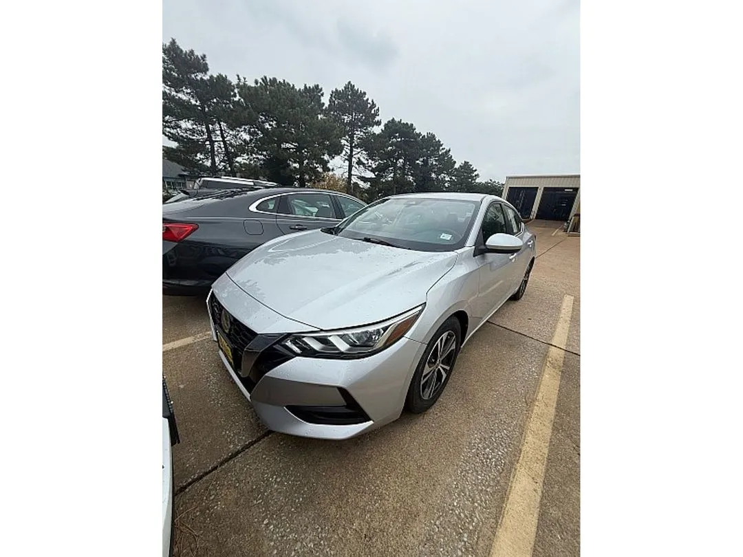 2021 Nissan Sentra SV CVT