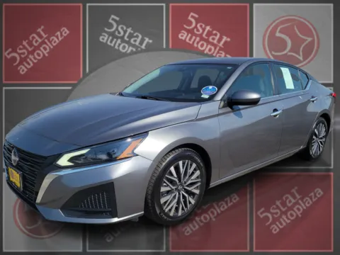 Gray 2023 Nissan Altima 2.5 SV Sedan for sale in St. Louis, MO