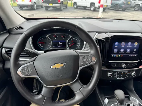 More photos of 2021 Chevrolet Traverse FWD 4dr LT Cloth w/1LT at 5 Star Auto Plaza - St. Louis, MO