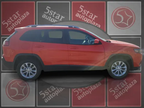 More photos of 2021 Jeep Cherokee Latitude FWD at 5 Star Auto Plaza - St. Louis, MO