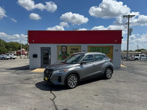 Gray 2023 Nissan Kicks SV FWD for sale in St. Louis, MO