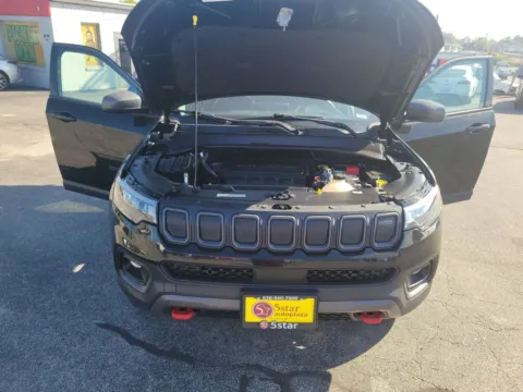 Another view of 2022 Jeep Compass Trailhawk 4x4 for sale in St. Louis, MO at 5 Star Auto Plaza - St. Louis