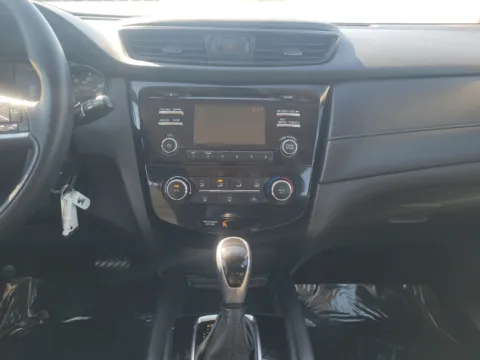 More photos of 2017 Nissan Rogue 4d SUV FWD S at 5 Star Auto Plaza - St. Louis, MO
