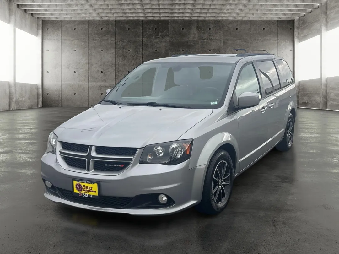 Silver 2019 Dodge Grand Caravan 4d Wagon GT for sale in St. Louis, MO