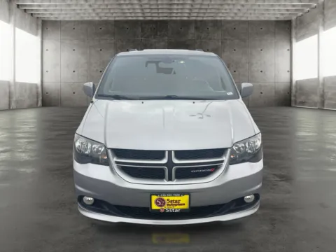 Photos of 2019 Dodge Grand Caravan 4d Wagon GT for sale in St. Louis, MO at 5 Star Auto Plaza - St. Louis