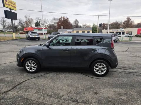 More photos of 2024 Kia Soul LX IVT at 5 Star Auto Plaza - St. Louis, MO