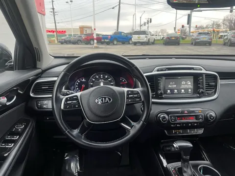 More photos of 2019 Kia Sorento 4d SUV FWD EX at 5 Star Auto Plaza - St. Louis, MO