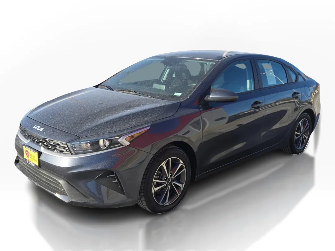 2023 Kia Forte LXS's photo