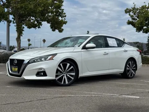 Photos of 2022 Nissan Altima 2.5 Platinum for sale in El Cajon, CA at El Cajon Preowned
