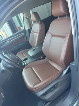 More photos of 2021 Volkswagen Atlas 2.0T SE w/Technology at El Cajon Preowned, CA