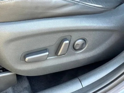 More photos of 2020 Hyundai Tucson Limited at El Cajon Preowned, CA