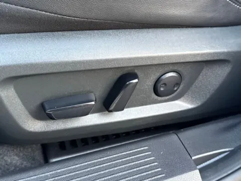 More photos of 2023 Nissan Rogue SL at El Cajon Preowned, CA