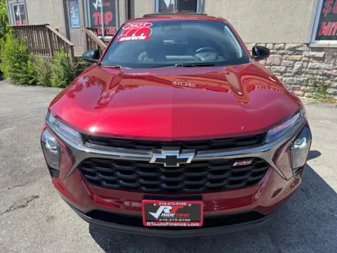 More photos of 2025 CHEVROLET TRAX 1RS at Ride Time Auto Finance Merrillville, IN