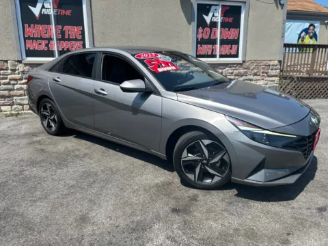 More photos of 2023 HYUNDAI ELANTRA SEL at Ride Time Auto Finance Merrillville, IN
