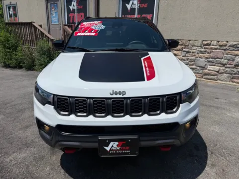 More photos of 2025 JEEP COMPASS TRAILHAWK - 4X4 at Ride Time Auto Finance Merrillville, IN