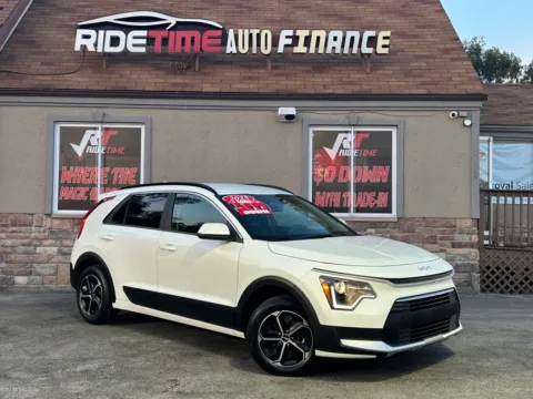 White 2025 KIA NIRO LX for sale in Merrillville, IN