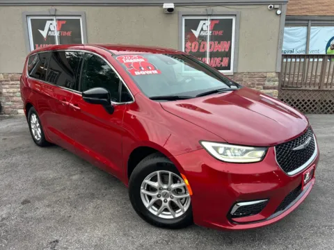 Another view of 2025 CHRYSLER PACIFICA SELECT for sale in Merrillville, IN at Ride Time Auto Finance Merrillville
