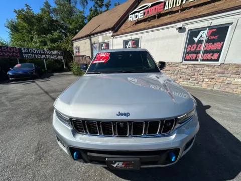 More photos of 2023 JEEP GRAND CHEROKEE OVERLAND 4XE at Ride Time Auto Finance Merrillville, IN