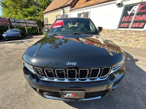 More photos of 2023 JEEP GRAND CHEROKEE LIMITED at Ride Time Auto Finance Merrillville, IN