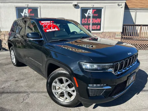 Another view of 2023 JEEP GRAND CHEROKEE LIMITED for sale in Merrillville, IN at Ride Time Auto Finance Merrillville