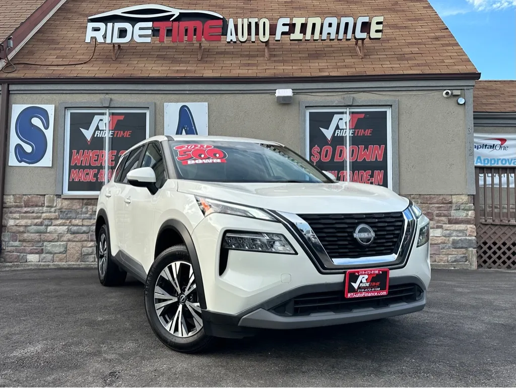 White 2023 NISSAN ROGUE SV for sale in Merrillville, IN