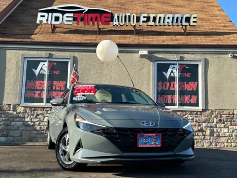Gray 2023 HYUNDAI ELANTRA SE for sale in Merrillville, IN