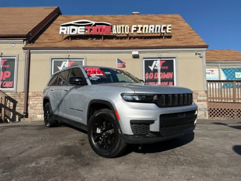 Silver 2024 JEEP GRAND CHEROKEE ALTITUDE 4X4 for sale in Merrillville, IN